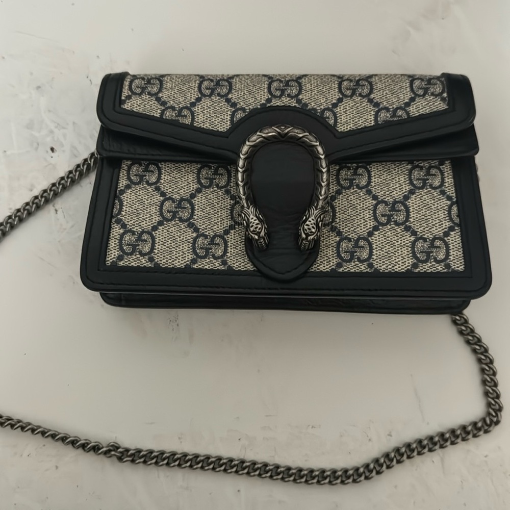 Gucci monogram purse
